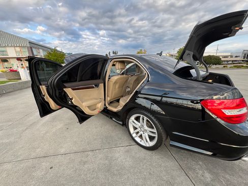 Used 2012 Mercedes-Benz C 300 4MATIC Sedan image 7