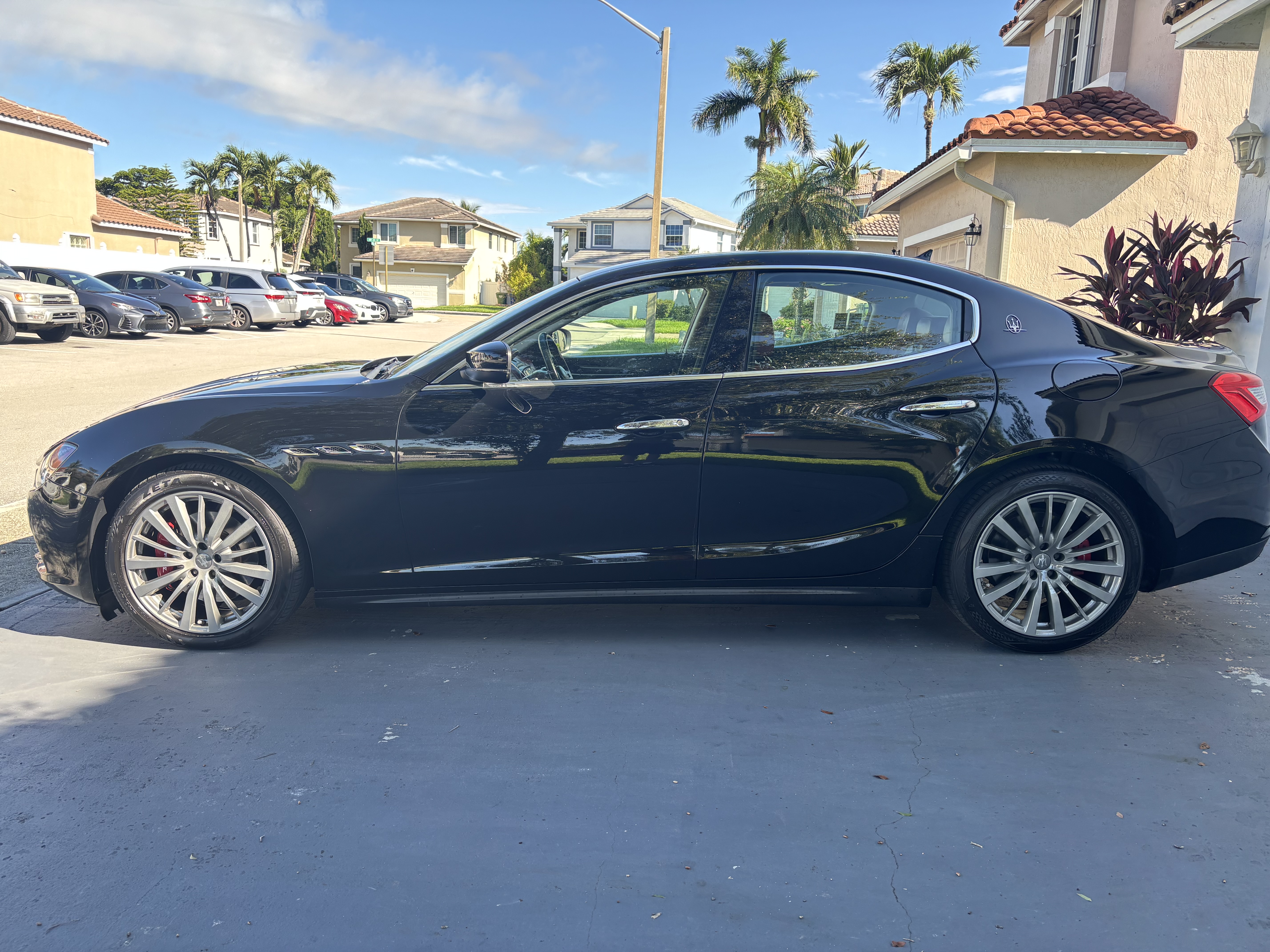 Used 2017 Maserati Ghibli RWD image 2