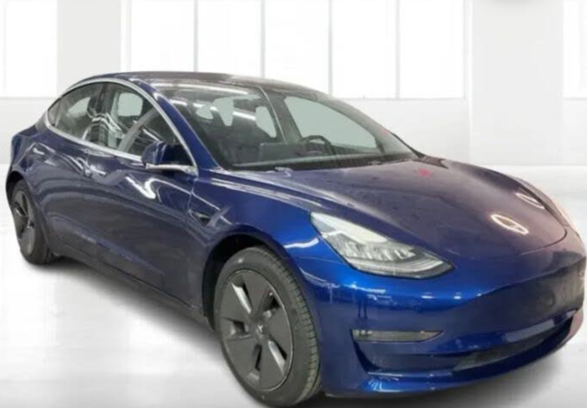 Used 2018 Tesla Model 3 Long Range RWD image 1
