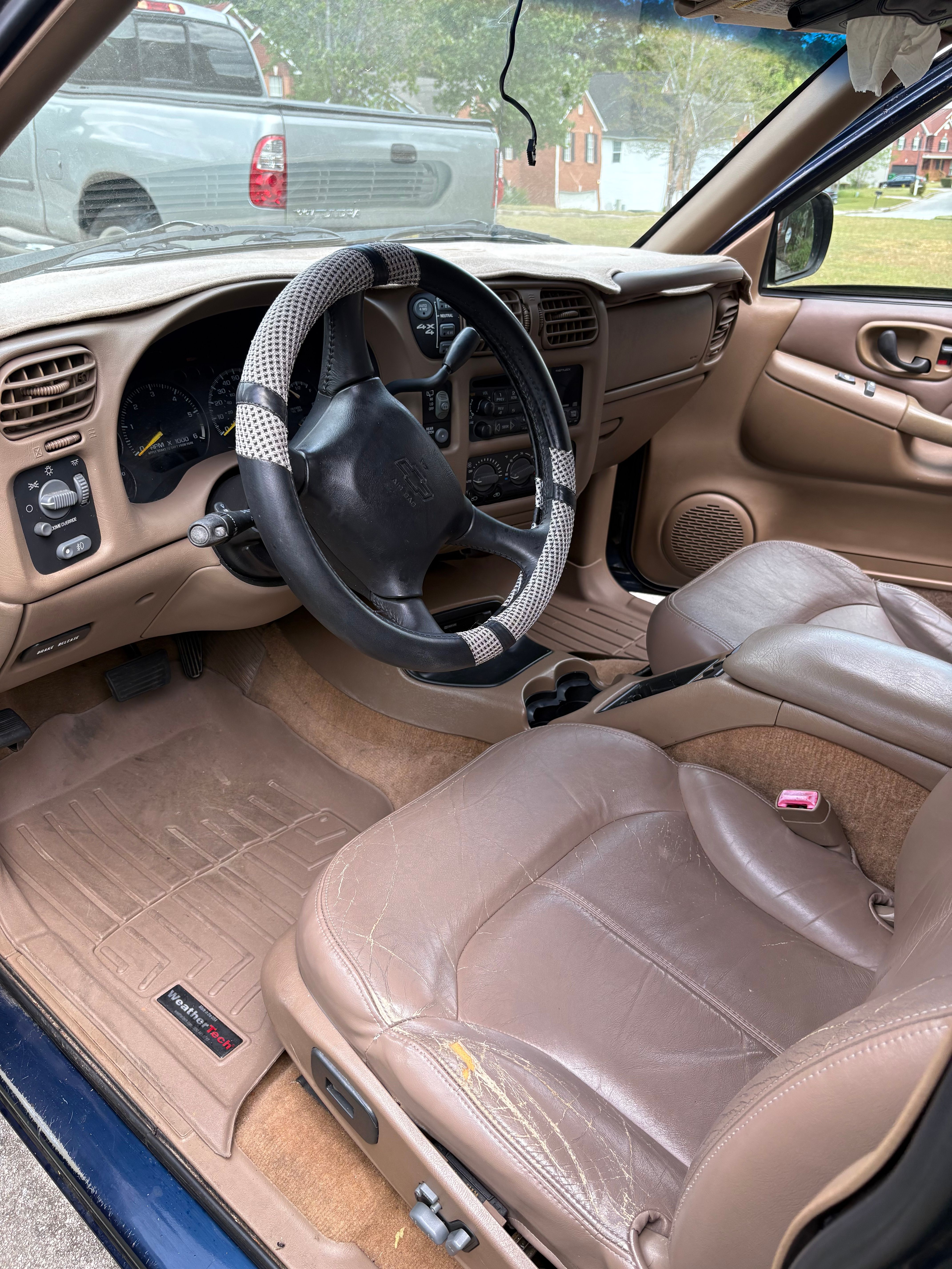Used 1999 Chevrolet Blazer LT AWD/4WD image 4