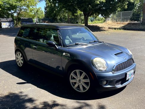Used 2010 MINI Cooper Clubman S FWD image 5
