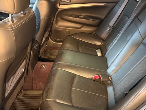 Used 2012 INFINITI G37 Journey w/ Premium Pkg image 9