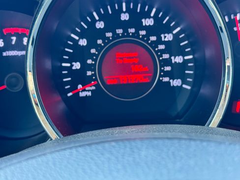 Used 2011 Kia Optima EX w/ Premium Pkg image 15