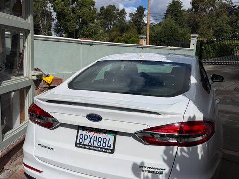 Used 2019 Ford Fusion Titanium image 1