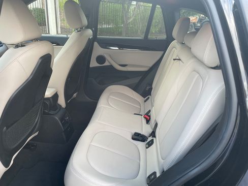 Used 2019 BMW X1 sDrive28i image 11