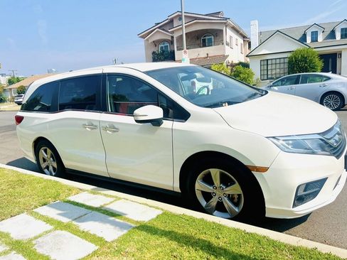Used 2019 Honda Odyssey EX image 5