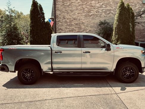 Used 2020 Chevrolet Silverado 1500 LT Trail Boss AWD/4WD image 1