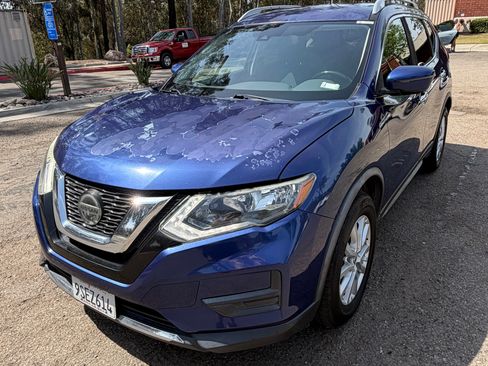 Used 2019 Nissan Rogue SV image 15
