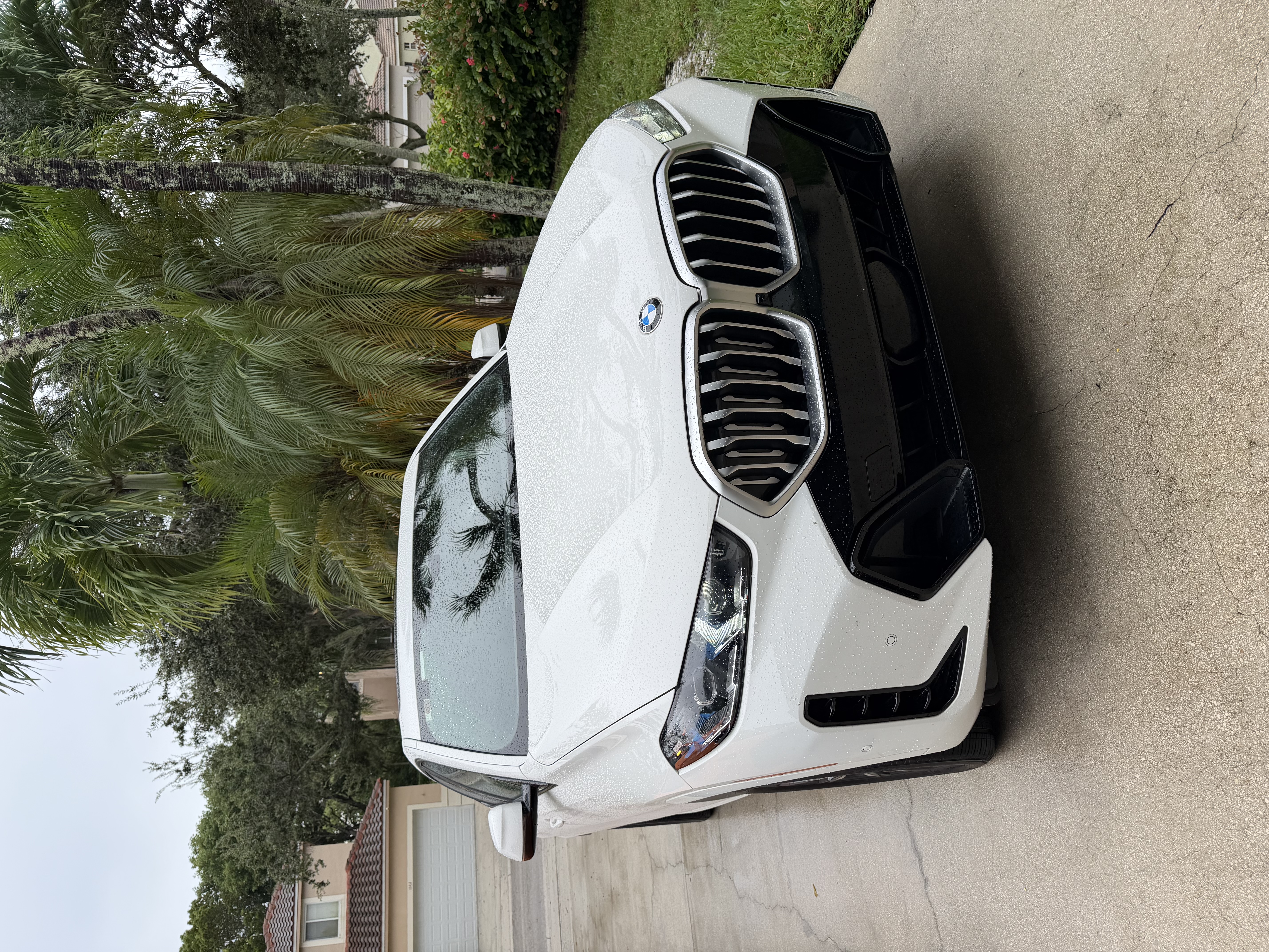 Used 2025 BMW X6 xDrive40i AWD/4WD image 1