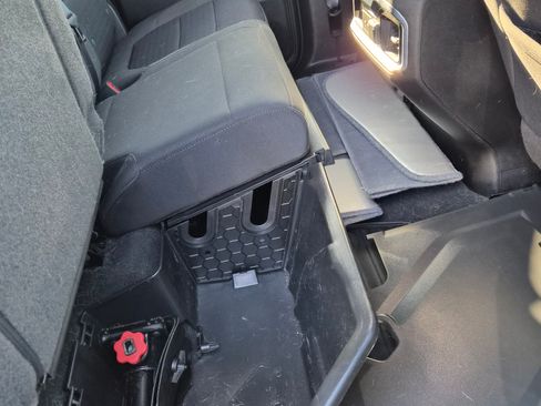 Used 2021 GMC Sierra 1500 Elevation w/ Preferred Package image 14