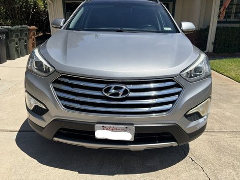 Used 2015 Hyundai Santa Fe Limited w/ Option Group 04 FWD image 2
