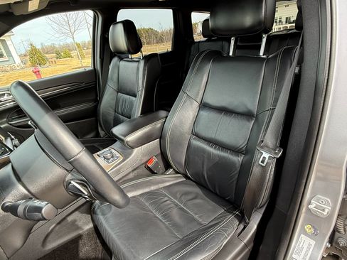 Used 2015 Jeep Grand Cherokee Limited w/ Trailer Tow Group IV image 8