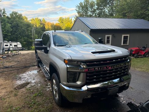 Used 2021 Chevrolet Silverado 2500 LTZ w/ LTZ Convenience Package AWD/4WD image 6