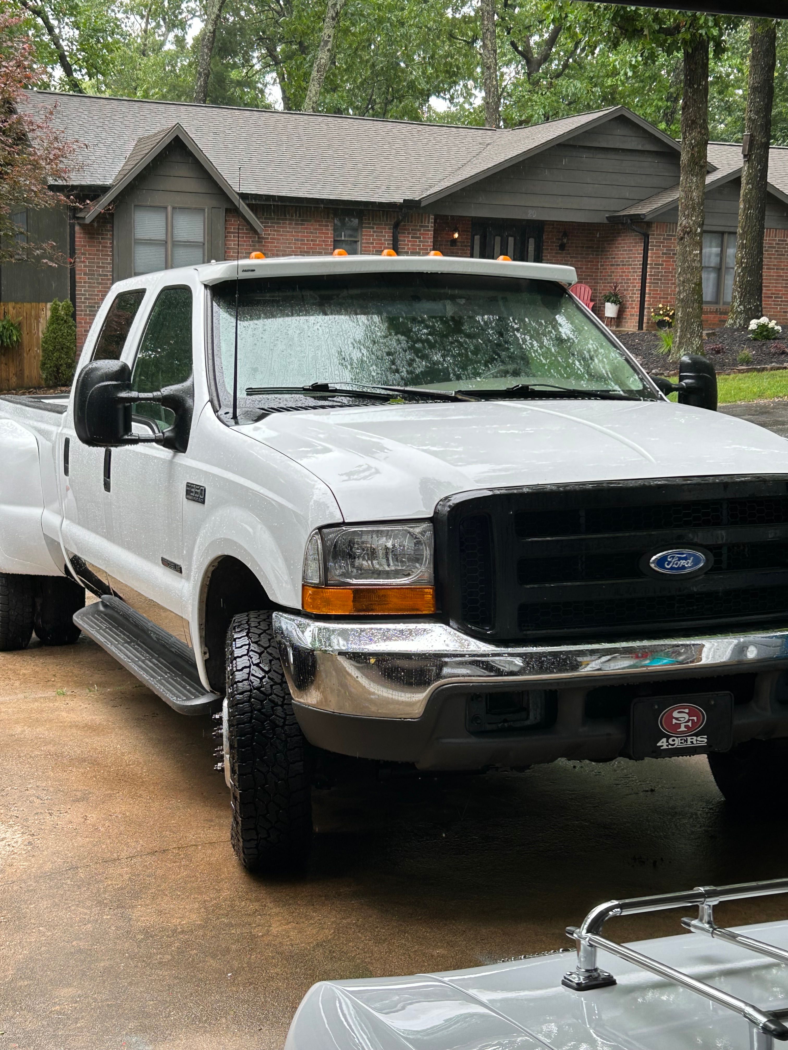Used 2000 Ford F350 4x4 Crew Cab DRW Super Duty image 2
