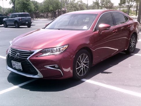 Used 2017 Lexus ES 350 FWD image 4