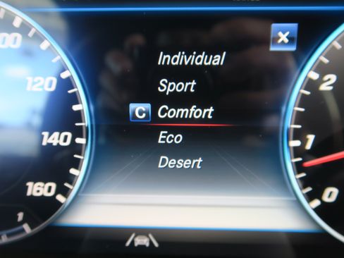 Used 2023 Mercedes-Benz G 550 image 23