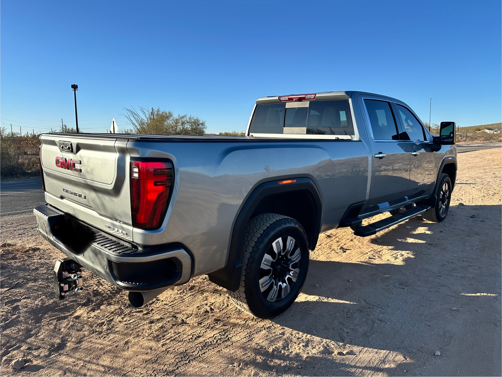 Used 2024 GMC Sierra 3500 Denali w/ Denali Reserve Package AWD/4WD image 6