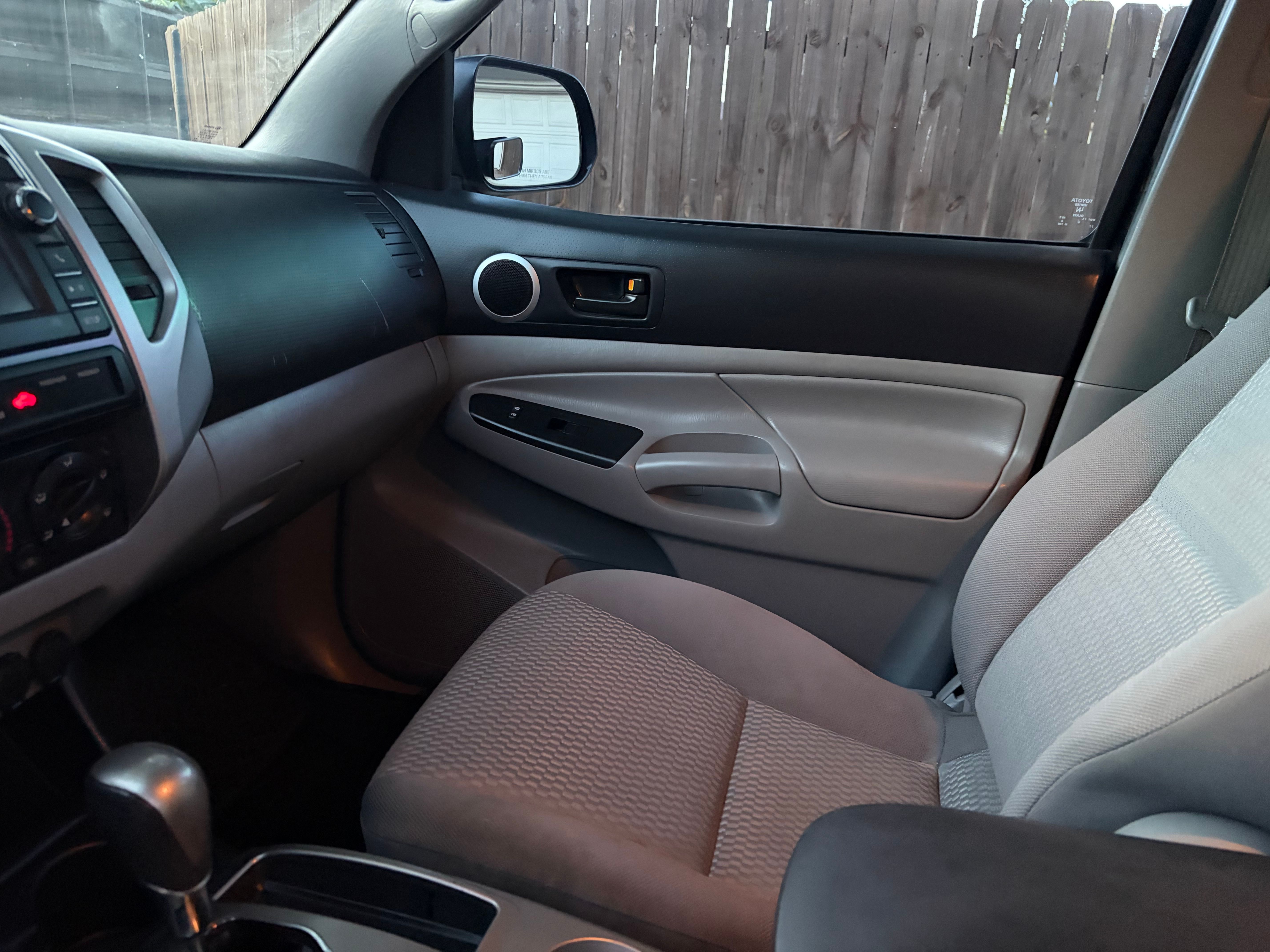 Used 2013 Toyota Tacoma PreRunner w/ SR5 Pkg RWD image 20