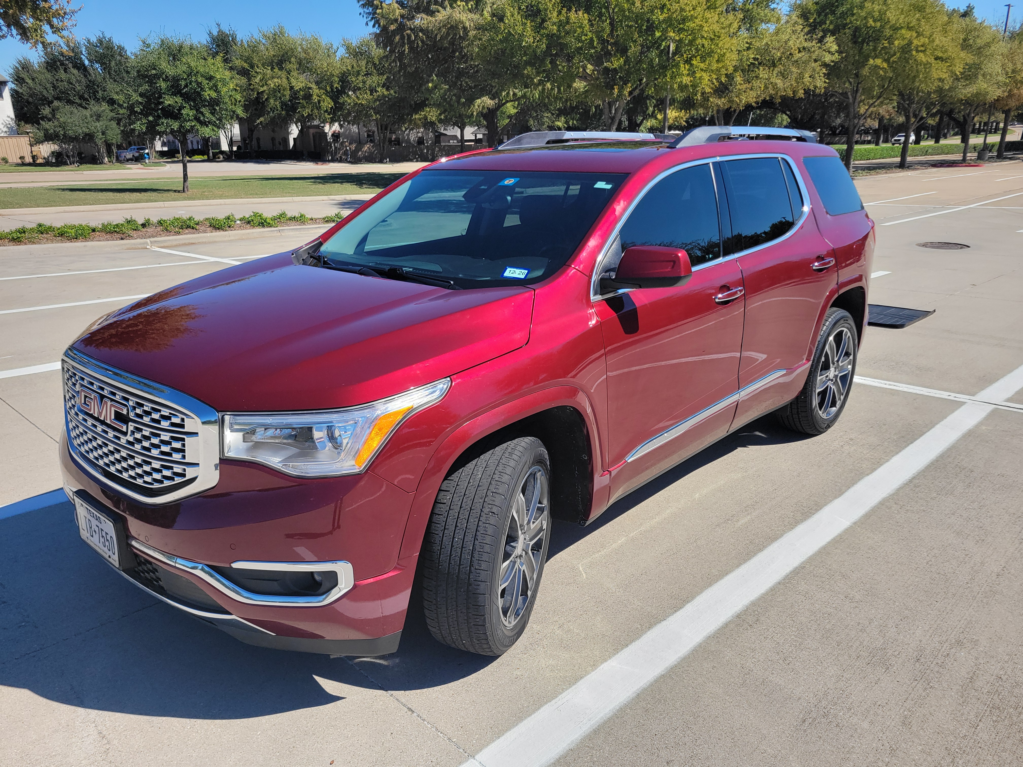 Used 2017 GMC Acadia Denali w/ Technology Package FWD image 17