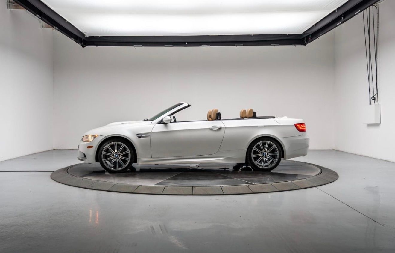 Used 2011 BMW M3 Convertible RWD image 10