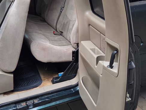 Used 2007 Chevrolet Silverado 1500 LS image 9