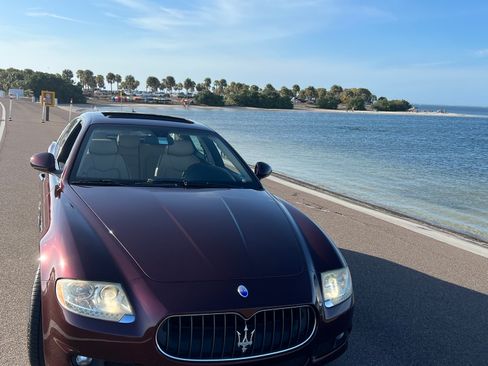 Used 2011 Maserati Quattroporte image 4