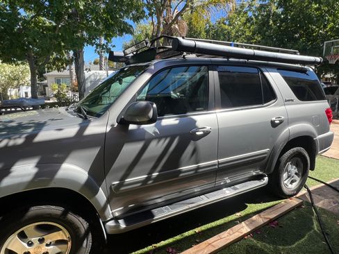 Used 2002 Toyota Sequoia Limited image 11