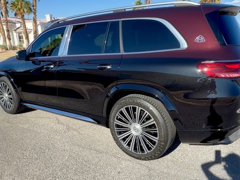 Used 2024 Mercedes-Benz Maybach GLS 600 4MATIC image 5