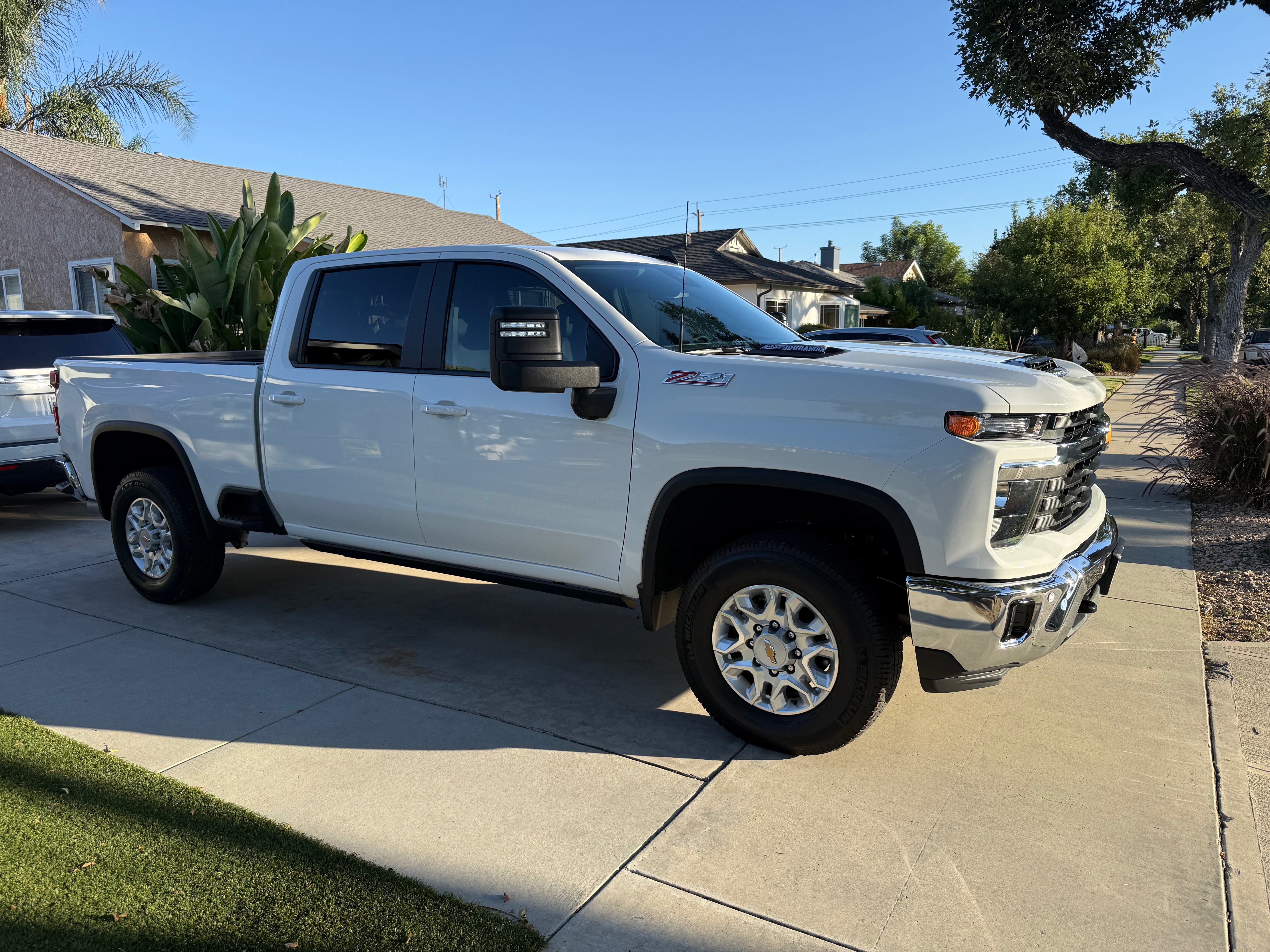Used 2025 Chevrolet Silverado 2500 LT w/ All Star Edition AWD/4WD image 1