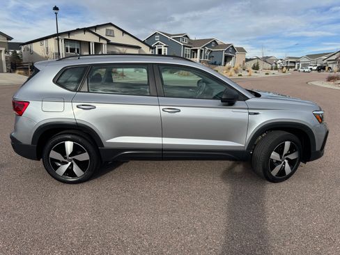 Used 2024 Volkswagen Taos S image 8