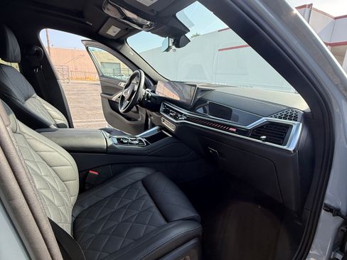 Used 2025 BMW X6 M60i w/ Executive Package image 16
