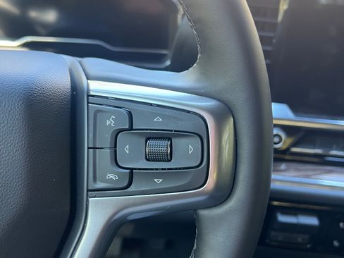 Used 2025 Chevrolet Silverado 1500 LT image 17