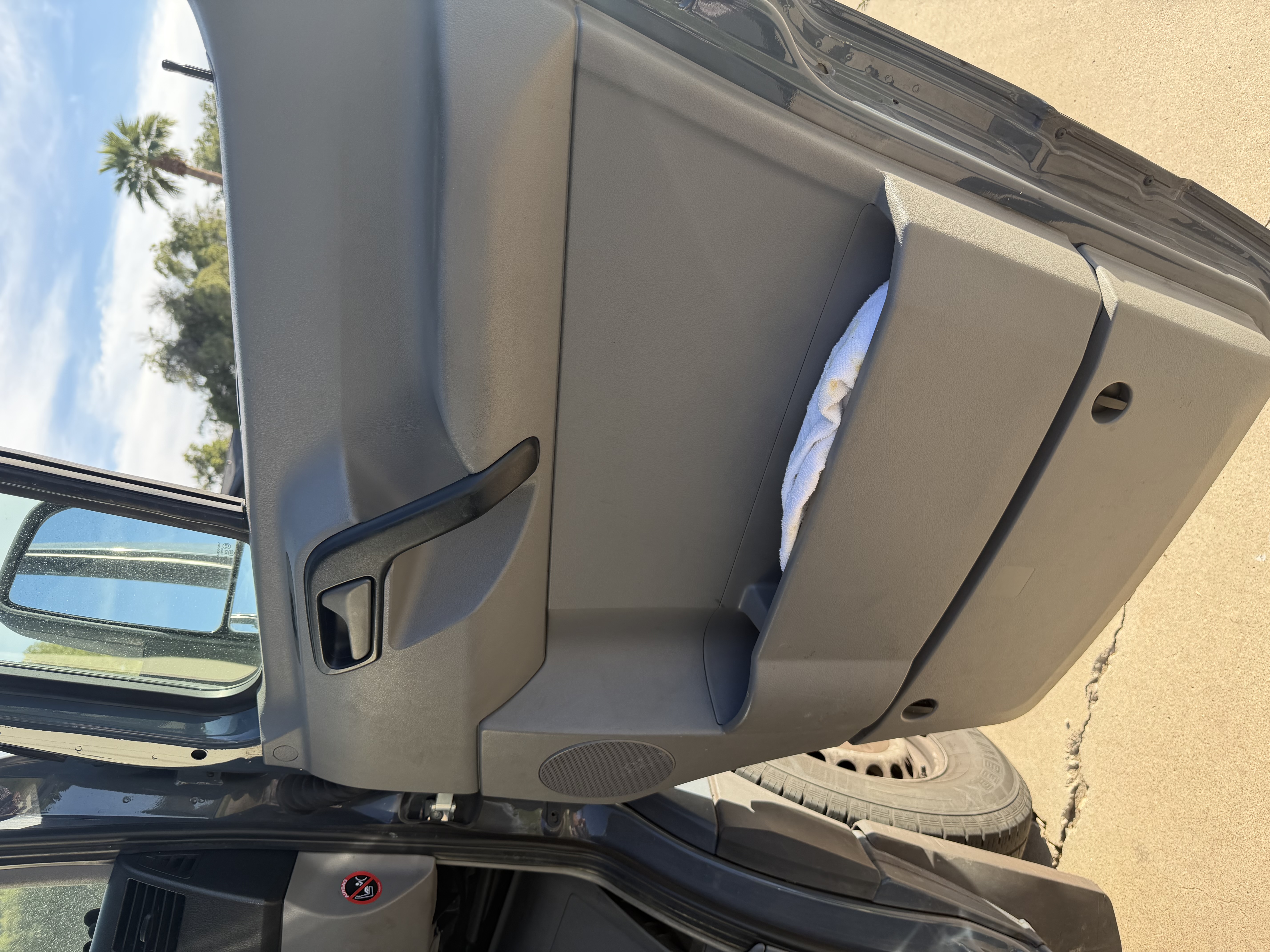 Used 2018 Mercedes-Benz Sprinter 2500 image 26