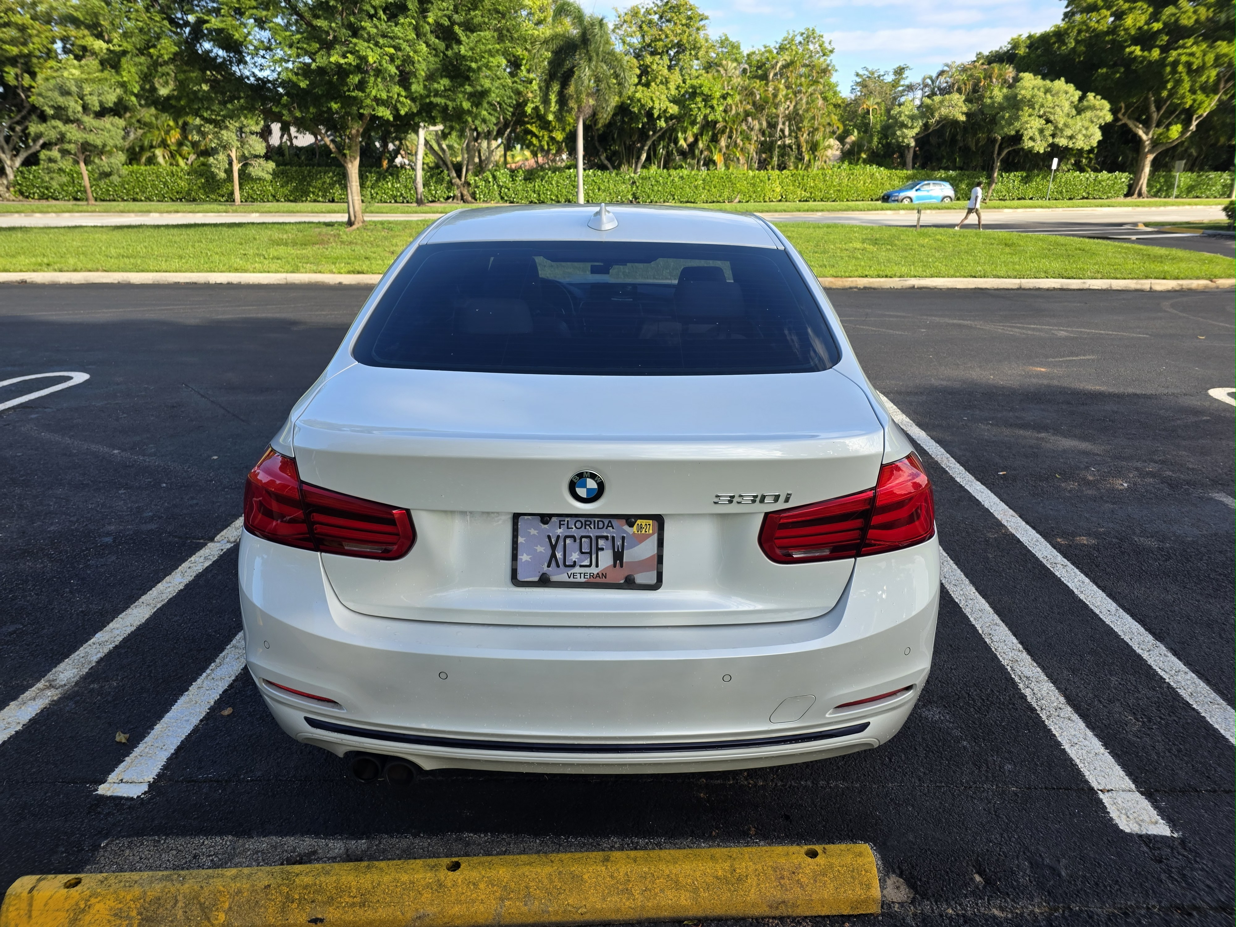 Used 2018 BMW 330i Sedan RWD image 12