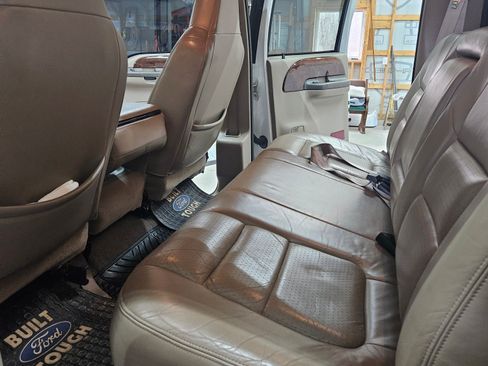 Used 2001 Ford F350 Long Bed image 14