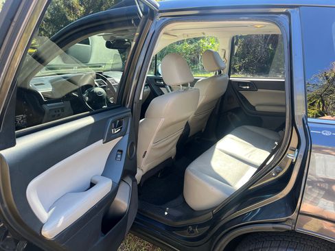 Used 2014 Subaru Forester 2.5i Touring image 10