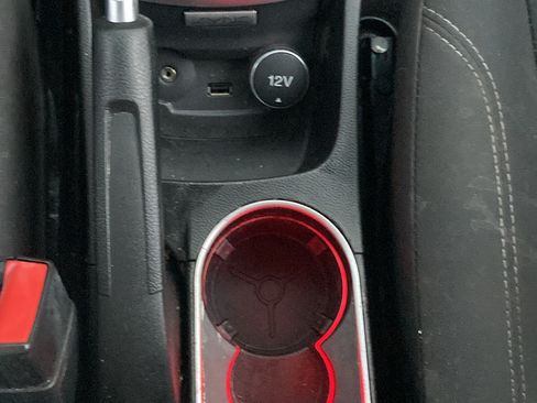 Used 2018 Ford Fiesta SE image 8