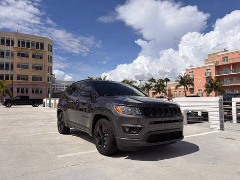 Used 2020 Jeep Compass Latitude image 11