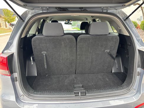 Used 2020 Kia Sorento LX image 10
