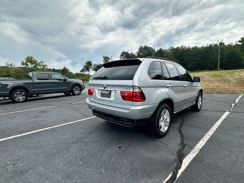 Used 2005 BMW X5 4.4i AWD/4WD image 6