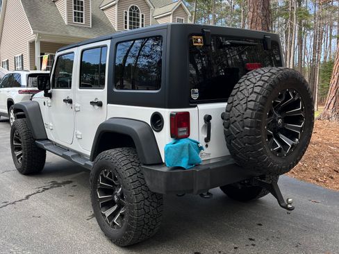 Used 2017 Jeep Wrangler Unlimited Sport w/ Quick Order Package 24S image 9