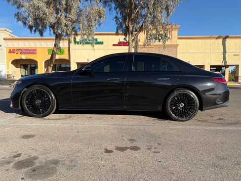 Used 2025 Mercedes-Benz E 450 4MATIC Sedan image 2