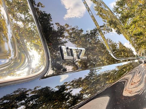 Used 2015 Chevrolet Suburban LTZ image 11