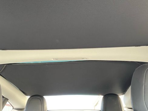 Used 2020 Tesla Model 3 Standard Range Plus image 6