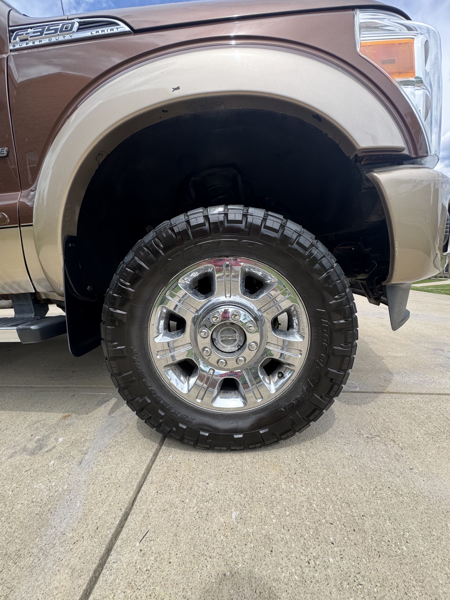 Used 2012 Ford F350 Lariat w/ Chrome Pkg AWD/4WD image 11