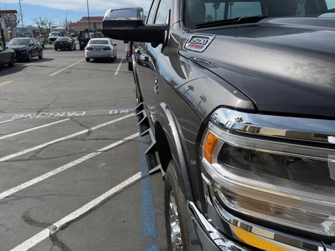 Used 2022 RAM 2500 Laramie image 11