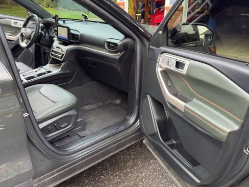 Used 2023 Ford Explorer Timberline w/ Timberline Technology Package image 11