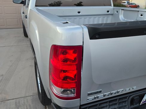 Used 2011 GMC Sierra 1500 SLE w/ Power Tech Package RWD image 9