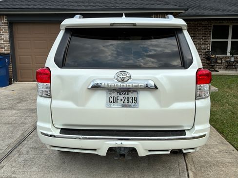 Used 2012 Toyota 4Runner Limited image 7
