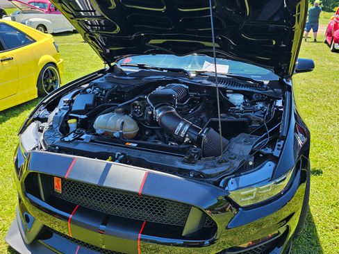 Used 2017 Ford Mustang Shelby GT350R w/ GT350R Equipment Group 920A image 26